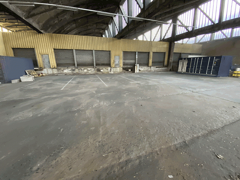 011-jet-debarras-hangar-sncf-apres.gif